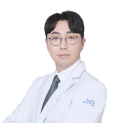 ソ・チャンオル院長医師