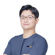 クォン・ヨンソク院長医師
